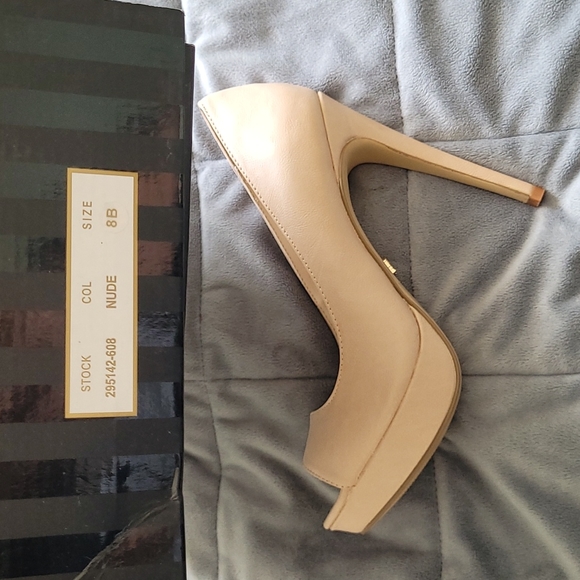 Victoria's Secret Shoes - Victoria's Secret Nude Peeptoe Pumps